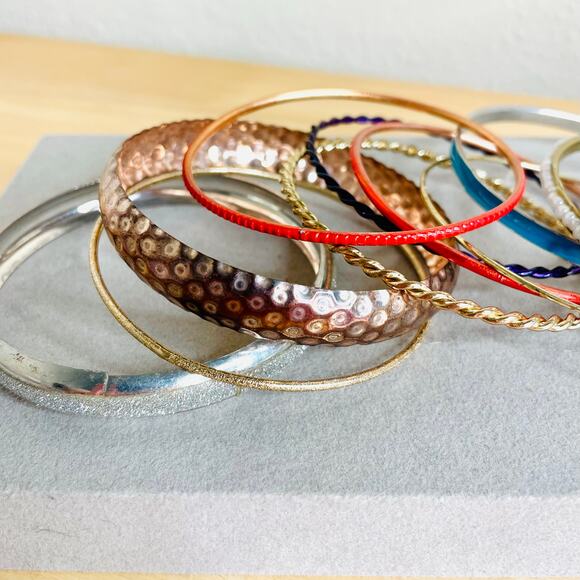 Colorful Fun Bangle Bracelets Lot - Picture 5 of 5